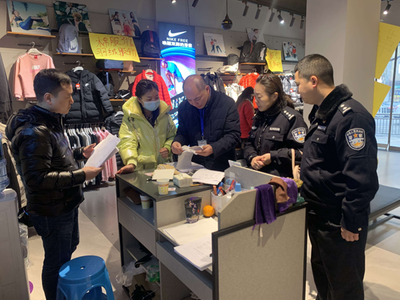 瀘州春雷行動第一響！查獲假冒阿迪達斯產品1275件背后的市場警示